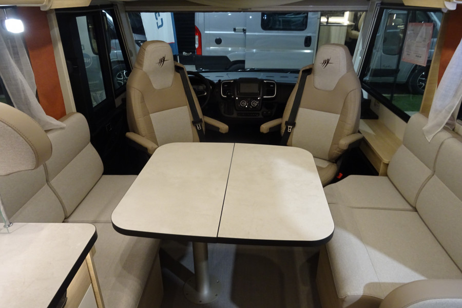 RAPIDO 866 F MODELE 2025