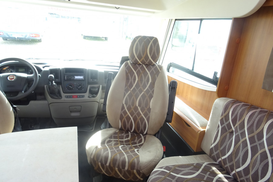 RAPIDO 983 F
