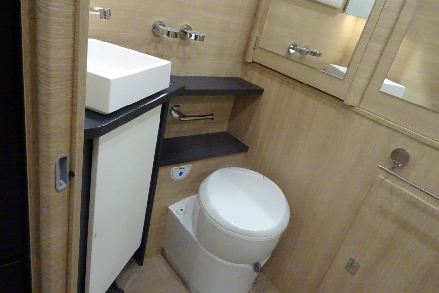 RAPIDO 606F MODELE 2027