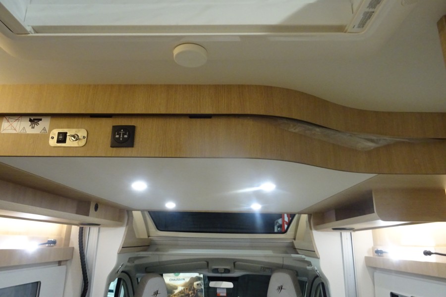 RAPIDO 606F MODELE 2027