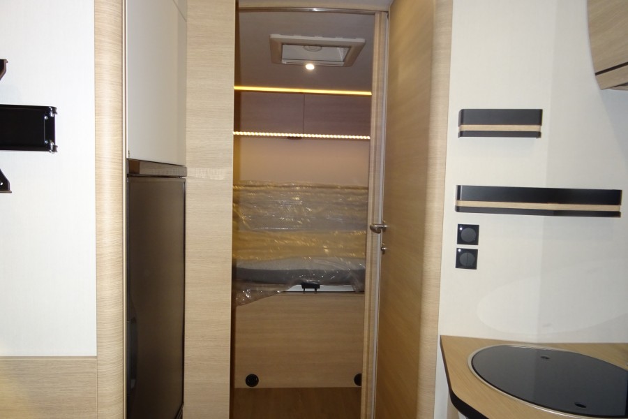 RAPIDO 696 OL  MODELE 2027