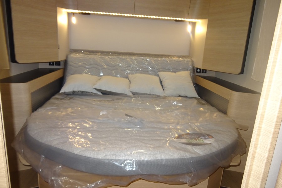 RAPIDO 896 OL MODELE 2027