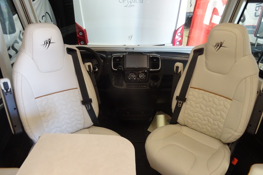 RAPIDO 8066 DF MODELE 2027