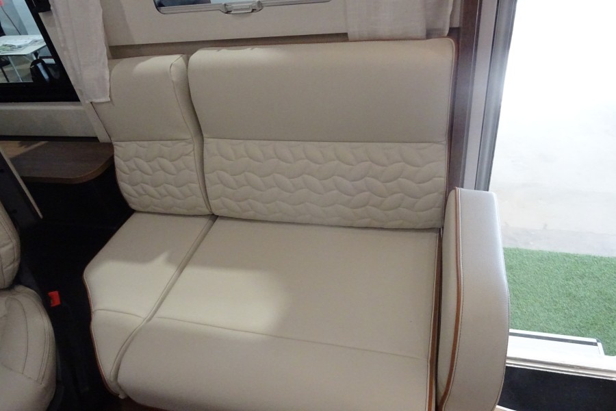 RAPIDO 8066 DF MODELE 2027