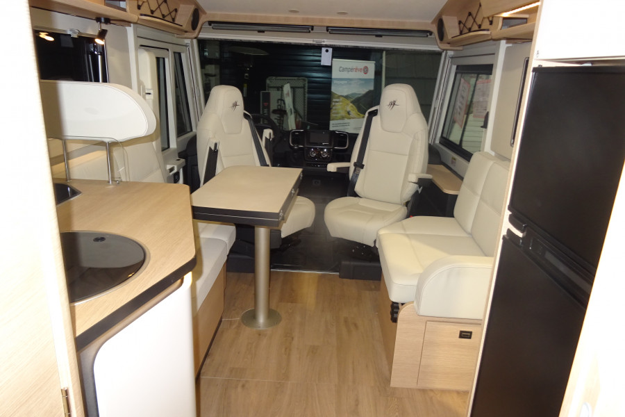 RAPIDO 866 F MODELE 2026