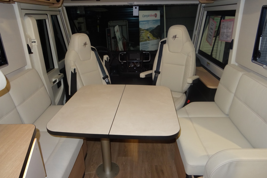 RAPIDO 866 F MODELE 2026