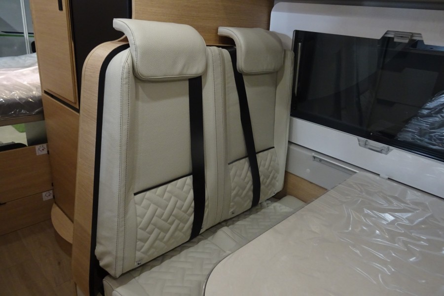 RAPIDO V 55 OPTIMUM LINE MODELE 2027