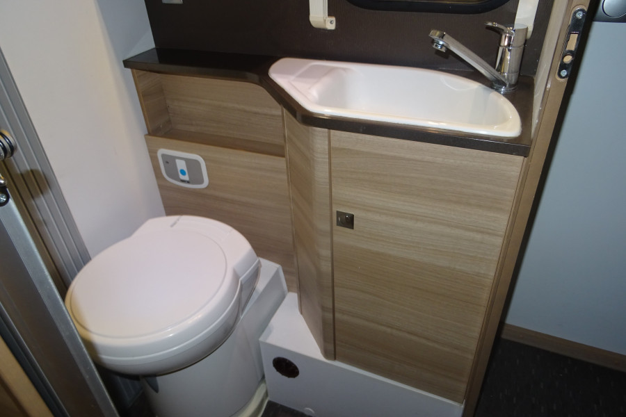 ADRIATIK  S 600SC CORAL