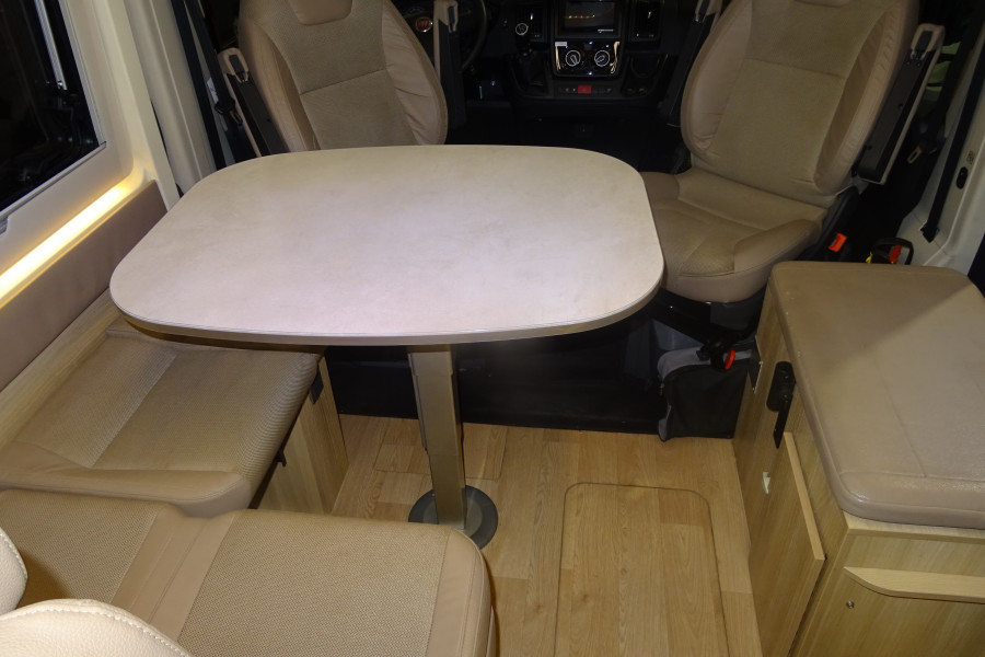 CAMPEREVE FAMILY VAN