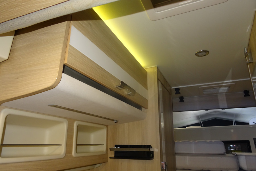 CAMPEREVE FAMILY VAN