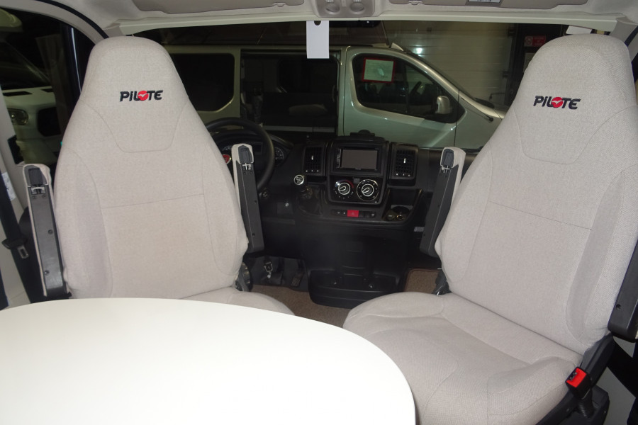 PILOTE  V 630 GF