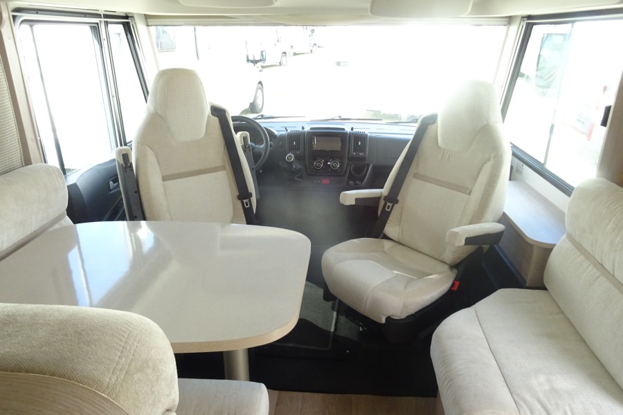 RAPIDO 890 F